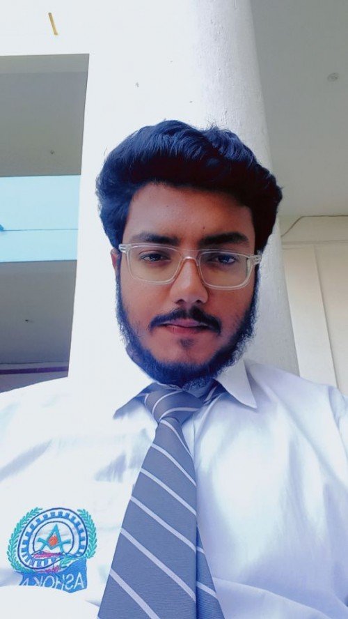 Shivam Pandey All Academic Subjects home tutor in Varanasi.